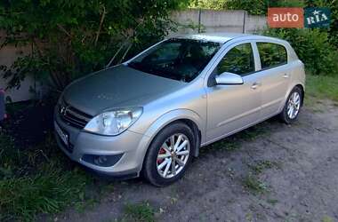 Хетчбек Opel Astra 2007 в Мостиській