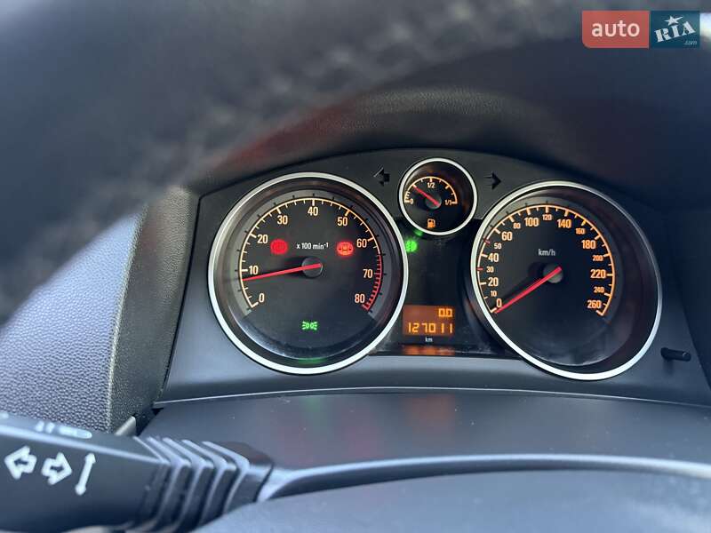 Універсал Opel Astra 2008 в Луцьку