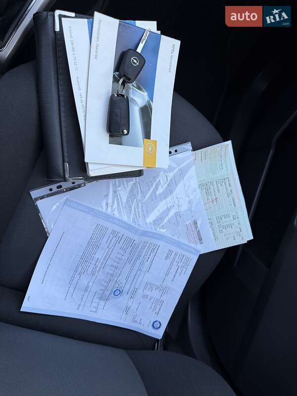 Універсал Opel Astra 2008 в Луцьку