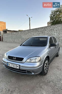 Седан Opel Astra 2007 в Новому Бузі