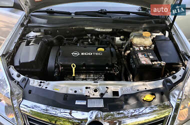 Универсал Opel Astra 2008 в 