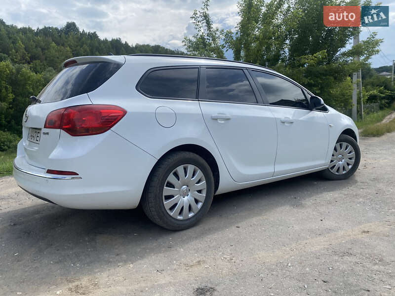 Универсал Opel Astra 2013 в Каменец-Подольском