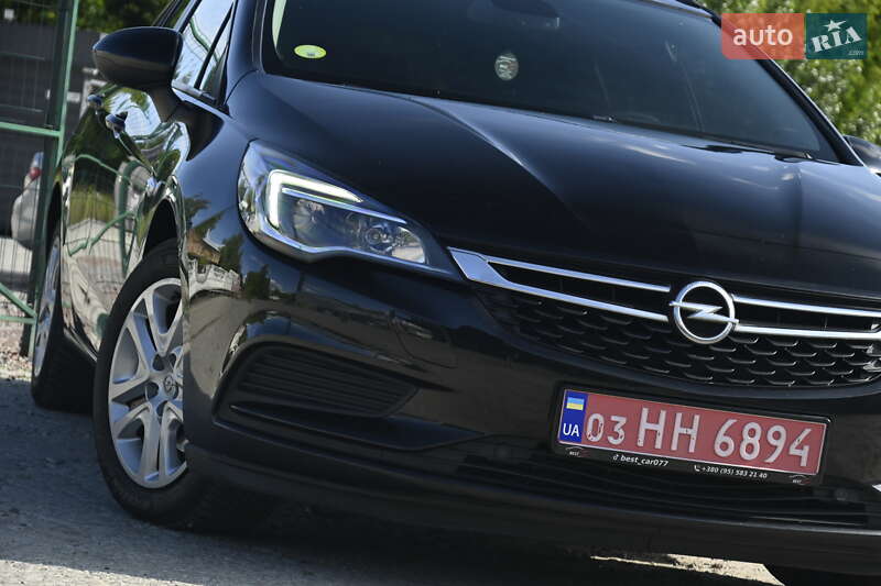 Универсал Opel Astra 2017 в Бердичеве