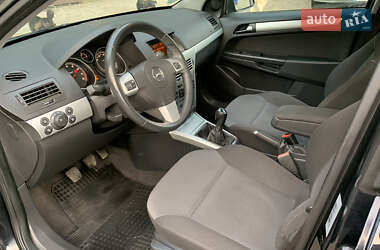 Универсал Opel Astra 2009 в 