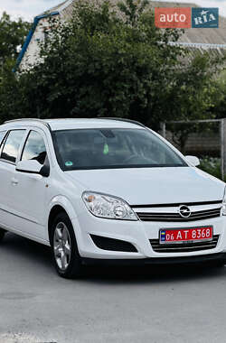Универсал Opel Astra 2008 в Звягеле