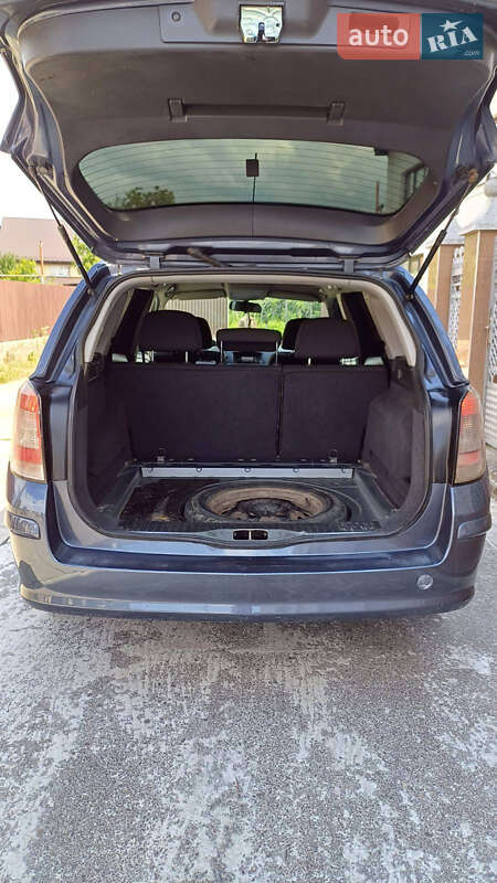 Универсал Opel Astra 2007 в Тячеве