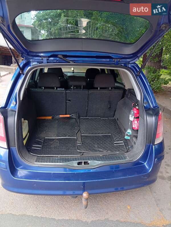 Универсал Opel Astra 2005 в Житомире