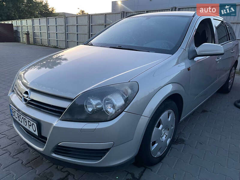 Универсал Opel Astra 2005 в Львове