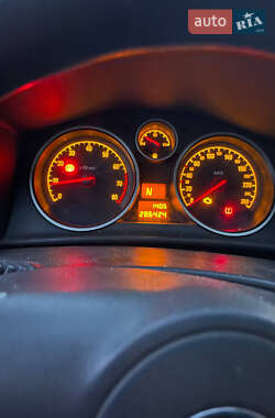 Универсал Opel Astra 2005 в 