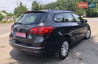 Универсал Opel Astra 2012 в 