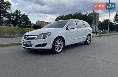 Універсал Opel Astra 2009 в Києві