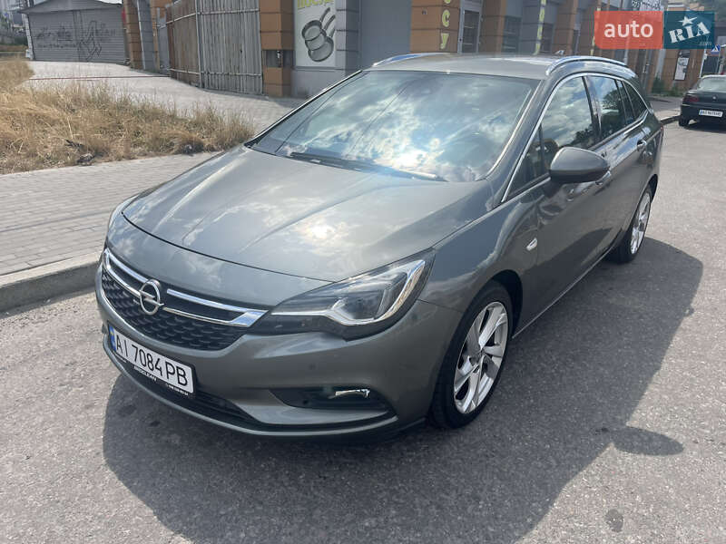 Универсал Opel Astra 2016 в Киеве