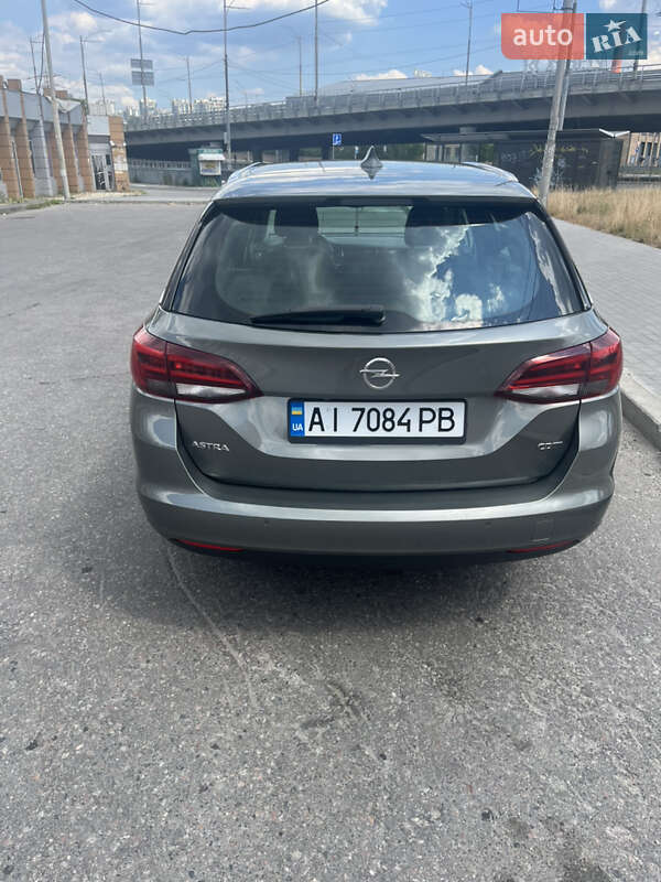 Универсал Opel Astra 2016 в Киеве