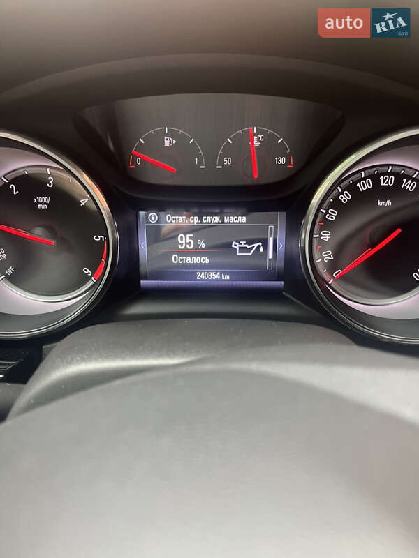 Универсал Opel Astra 2016 в Киеве