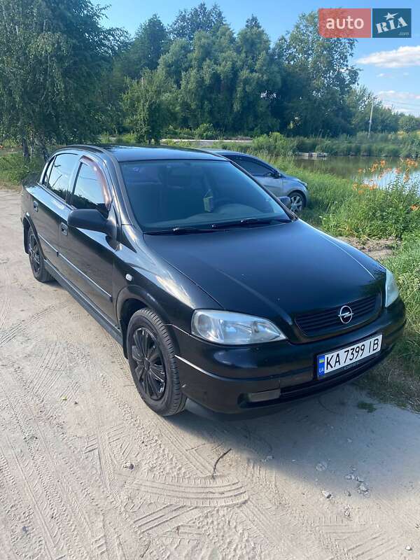 Opel Astra 2008