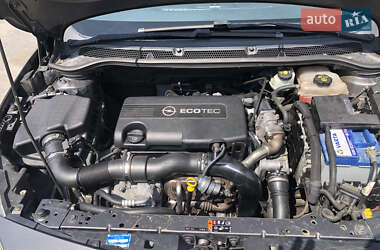 Универсал Opel Astra 2011 в 