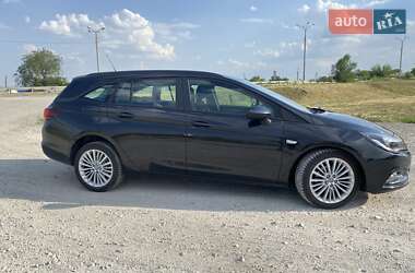 Универсал Opel Astra 2016 в 