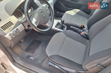 Универсал Opel Astra 2009 в 