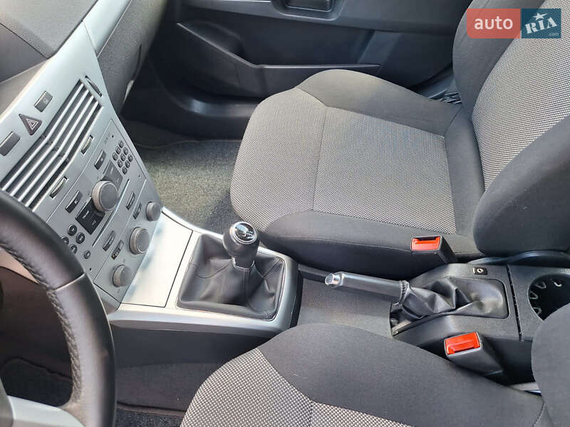 Универсал Opel Astra 2009 в Виннице