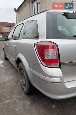 Универсал Opel Astra 2008 в 