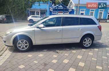 Універсал Opel Astra 2004 в Ужгороді