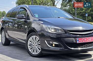 Универсал Opel Astra 2015 в Стрые