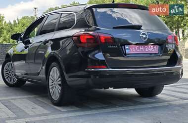 Универсал Opel Astra 2015 в 
