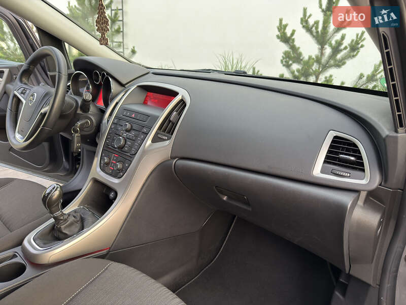 Універсал Opel Astra 2011 в Луцьку фото 30 Універсал Opel Astra 2011 в Луцьку