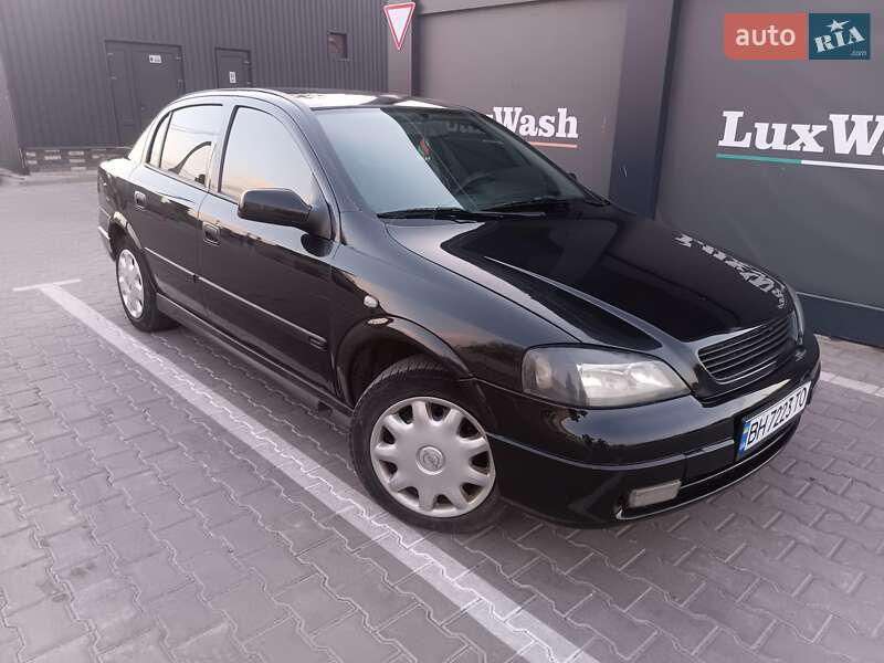 Седан Opel Astra 2008 в 