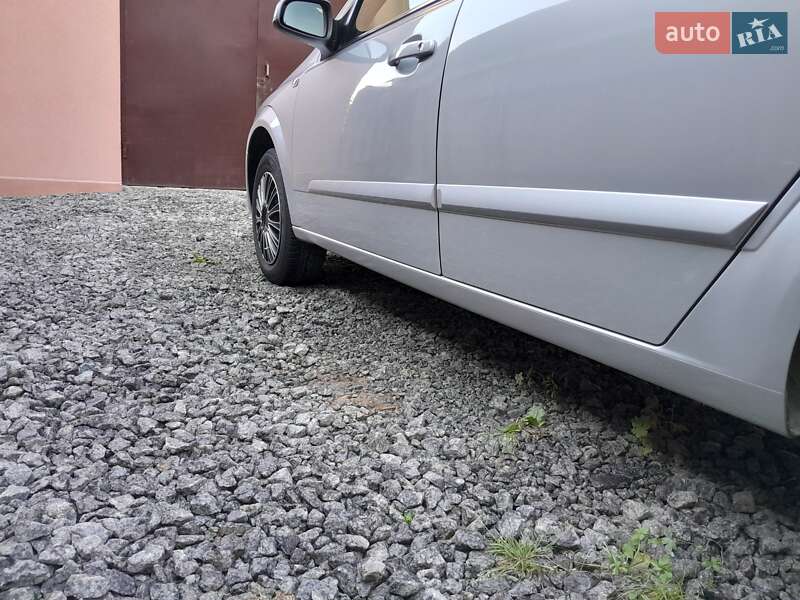Универсал Opel Astra 2004 в Бердичеве