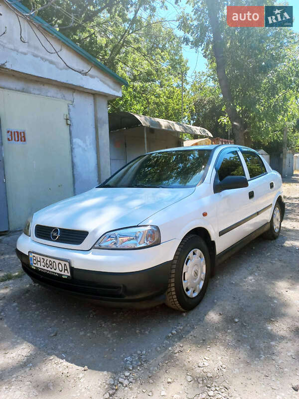 Opel Astra 1998