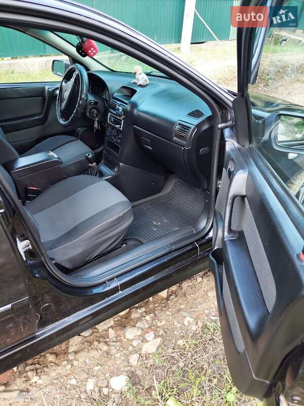 Седан Opel Astra 2005 в Черновцах фото 9 Седан Opel Astra 2005 в Черновцах