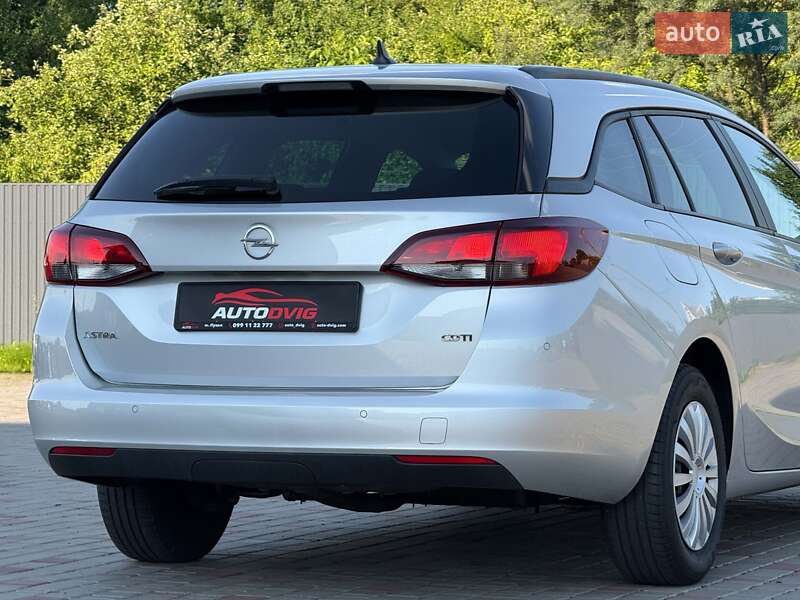 Универсал Opel Astra 2016 в Луцке