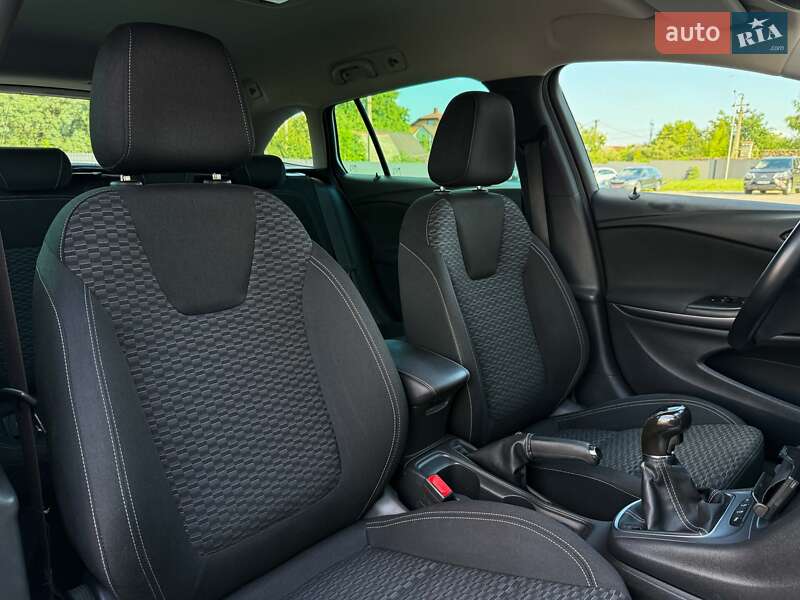 Универсал Opel Astra 2016 в Луцке