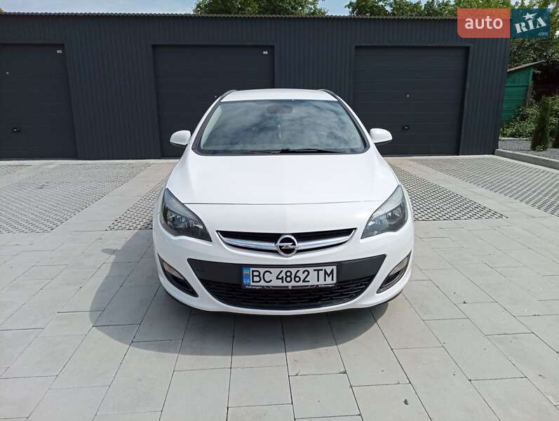 Универсал Opel Astra 2015 в 
