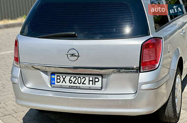 Универсал Opel Astra 2005 в 