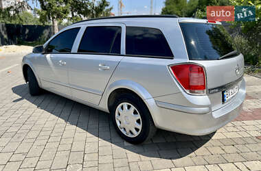 Универсал Opel Astra 2005 в 