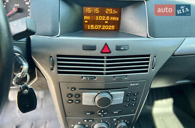 Универсал Opel Astra 2005 в 