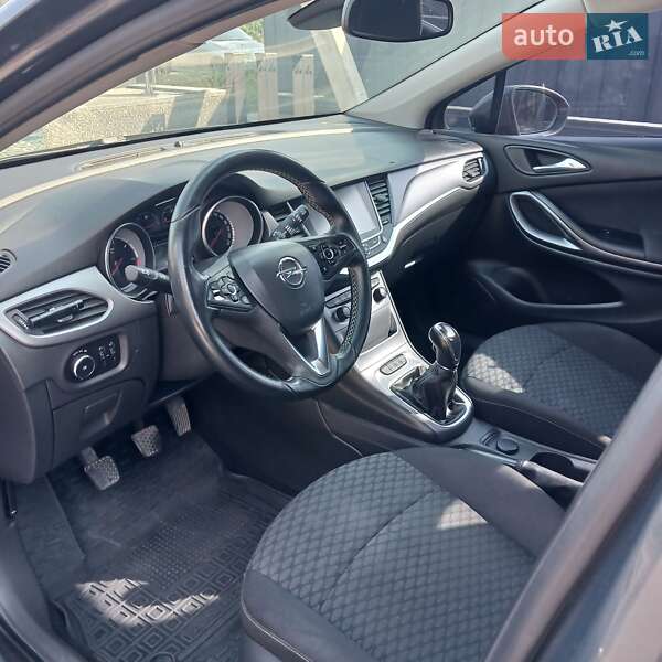 Універсал Opel Astra 2016 в Тячеві