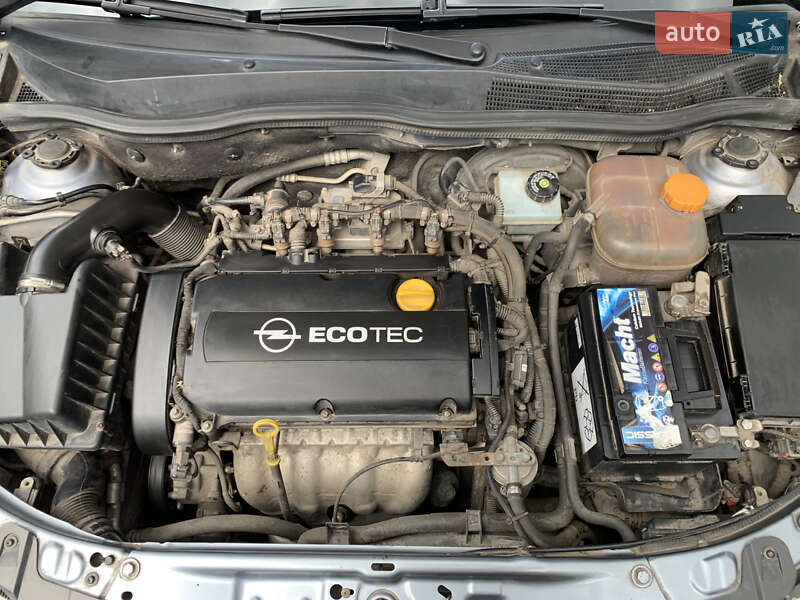 Универсал Opel Astra 2009 в Житомире