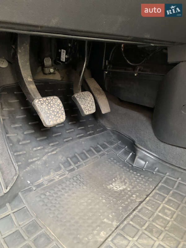 Универсал Opel Astra 2009 в Житомире