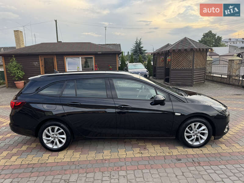 Универсал Opel Astra 2020 в Самборе