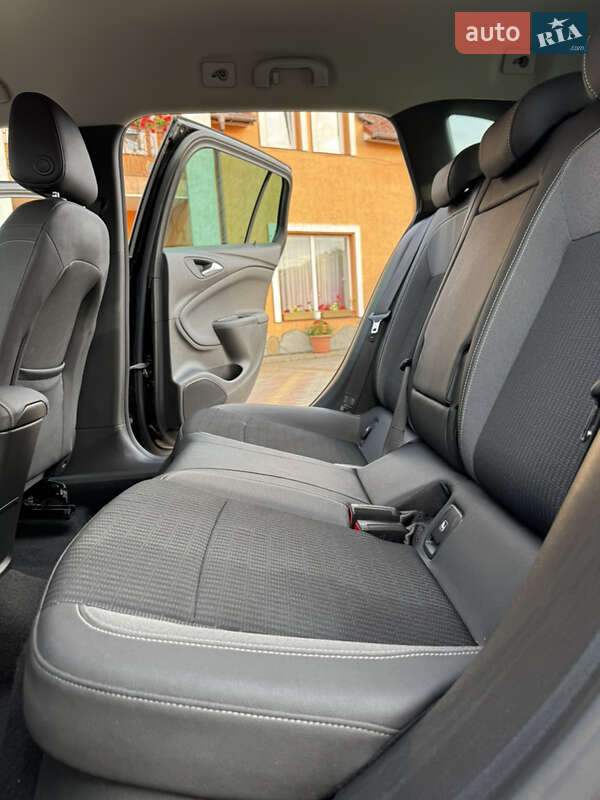 Универсал Opel Astra 2020 в Самборе