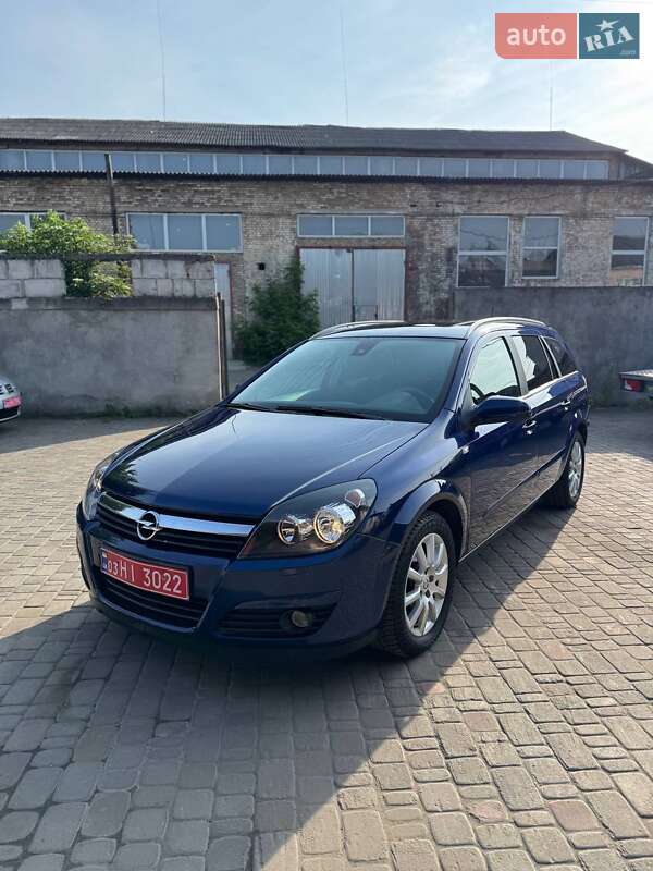 Универсал Opel Astra 2005 в Луцке