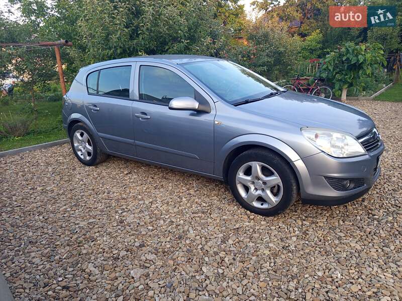 Opel Astra 2008