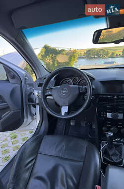 Универсал Opel Astra 2008 в 