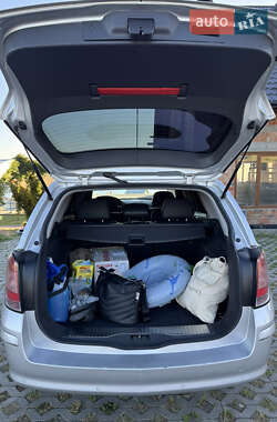 Универсал Opel Astra 2008 в 