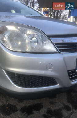 Универсал Opel Astra 2007 в 