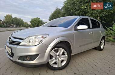 Хэтчбек Opel Astra 2007 в Белой Церкви