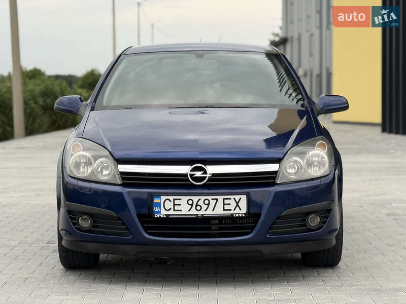 Хэтчбек Opel Astra 2006 в Черновцах
